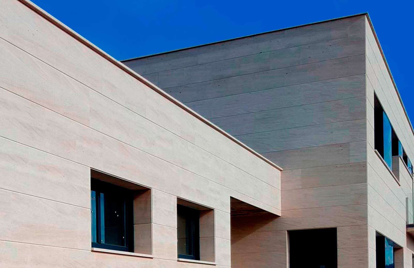 CONSTRUCCIONES LOS OBELISCOS